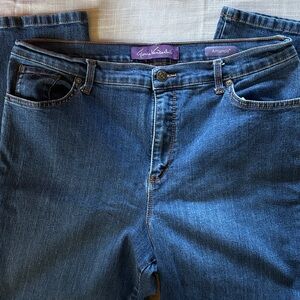 Gloria Vanderbilt Women's Relaxed Fit Dark Blue Jeans 16P VG